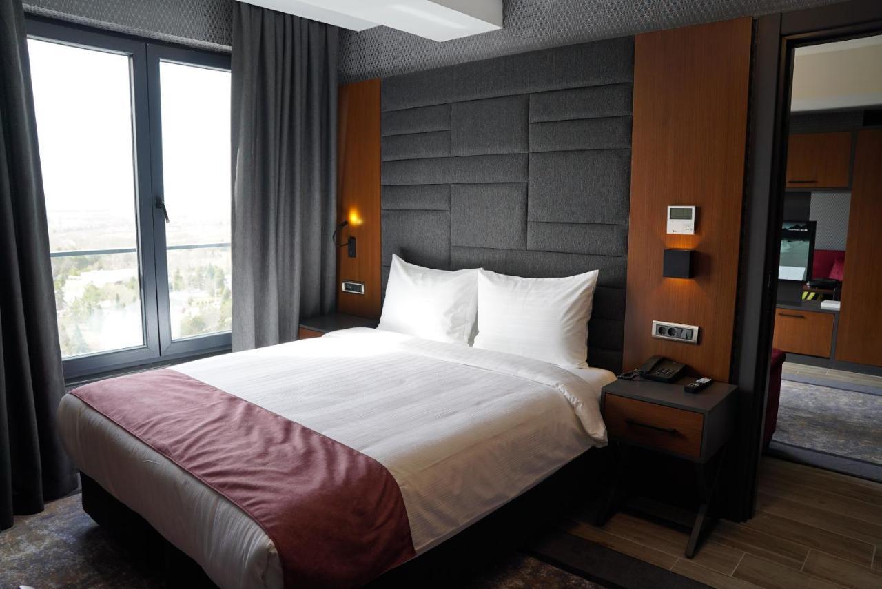 Nova Vista Deluxe & Suites A Member Of Radisson Individuals Eskişehir Esterno foto