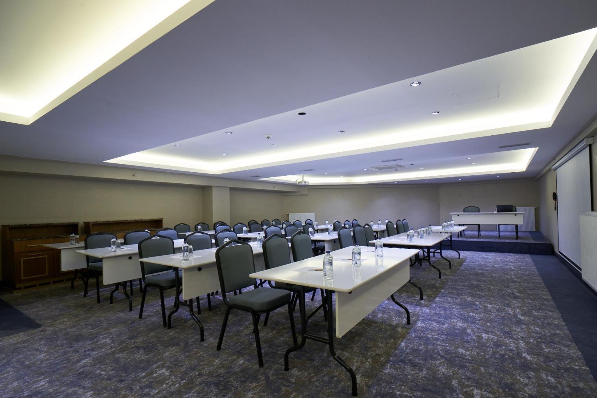 Nova Vista Deluxe & Suites A Member Of Radisson Individuals Eskişehir Esterno foto
