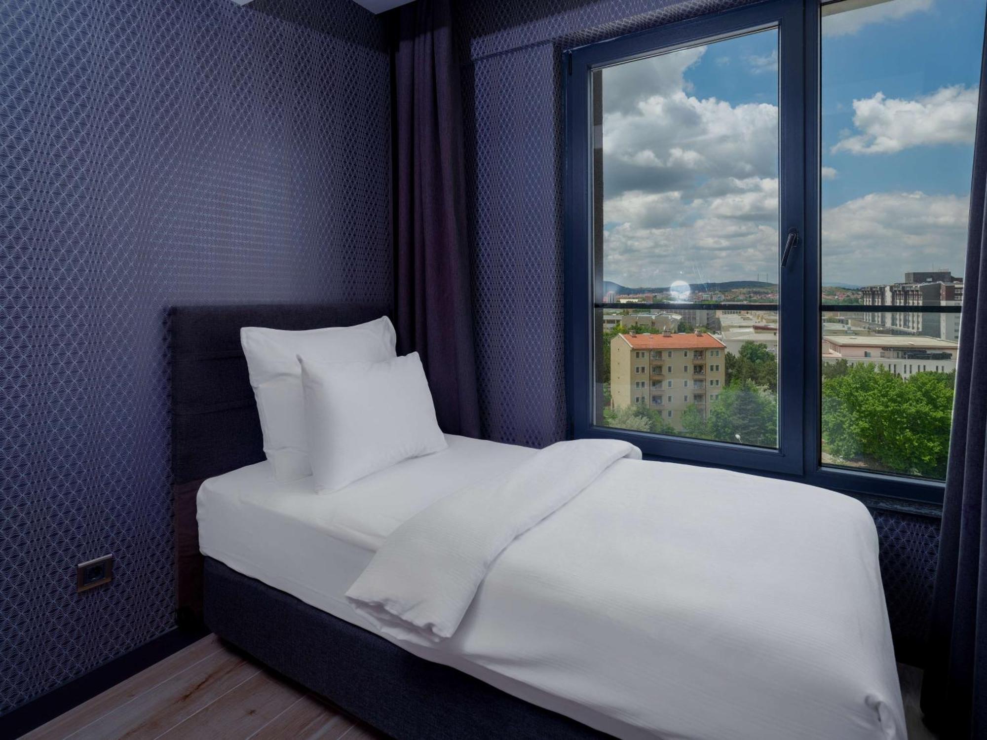 Nova Vista Deluxe & Suites A Member Of Radisson Individuals Eskişehir Esterno foto